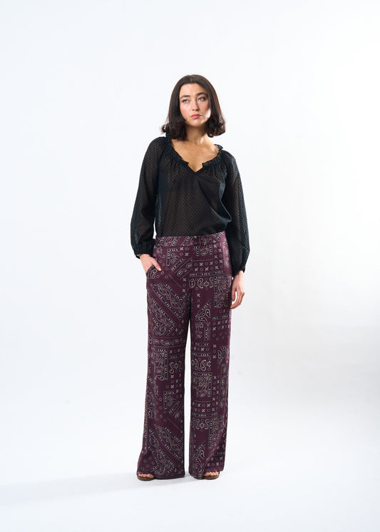 Poetry Top shown on model, side view