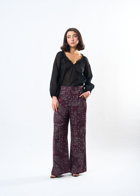 Woman wearing the Maria Cecilia Poetry Top, front view